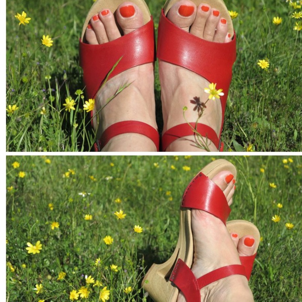 DANSKO Tasha Sandals ~ Red leather